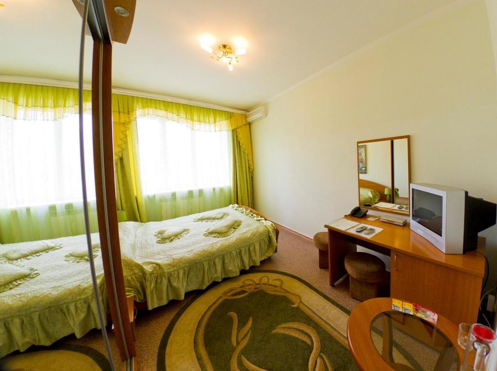Kristina Hotel Zaporizhia Kamer foto