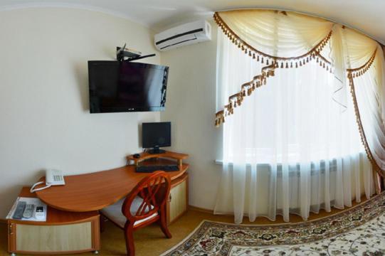 Kristina Hotel Zaporizhia Buitenkant foto
