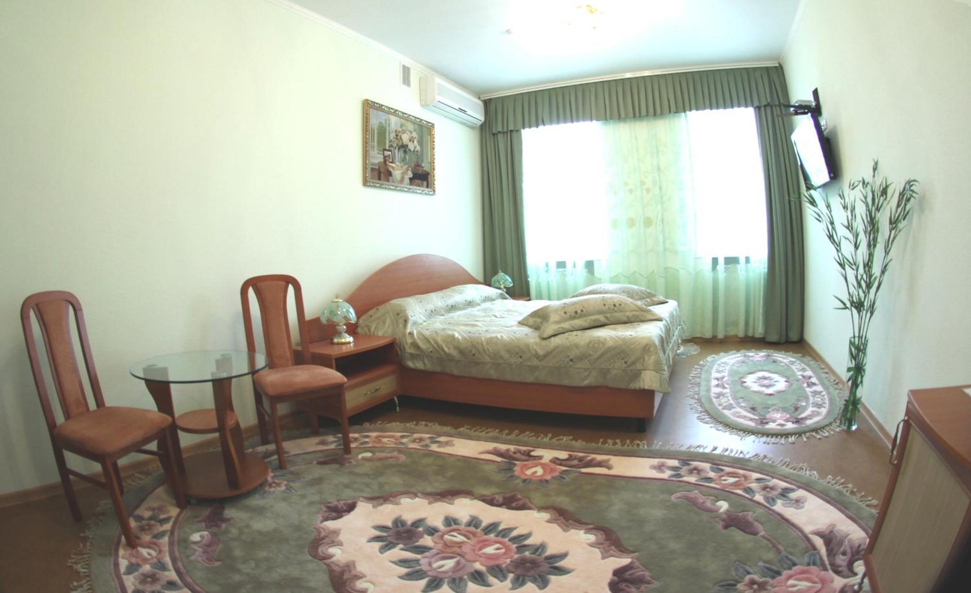 Kristina Hotel Zaporizhia Buitenkant foto