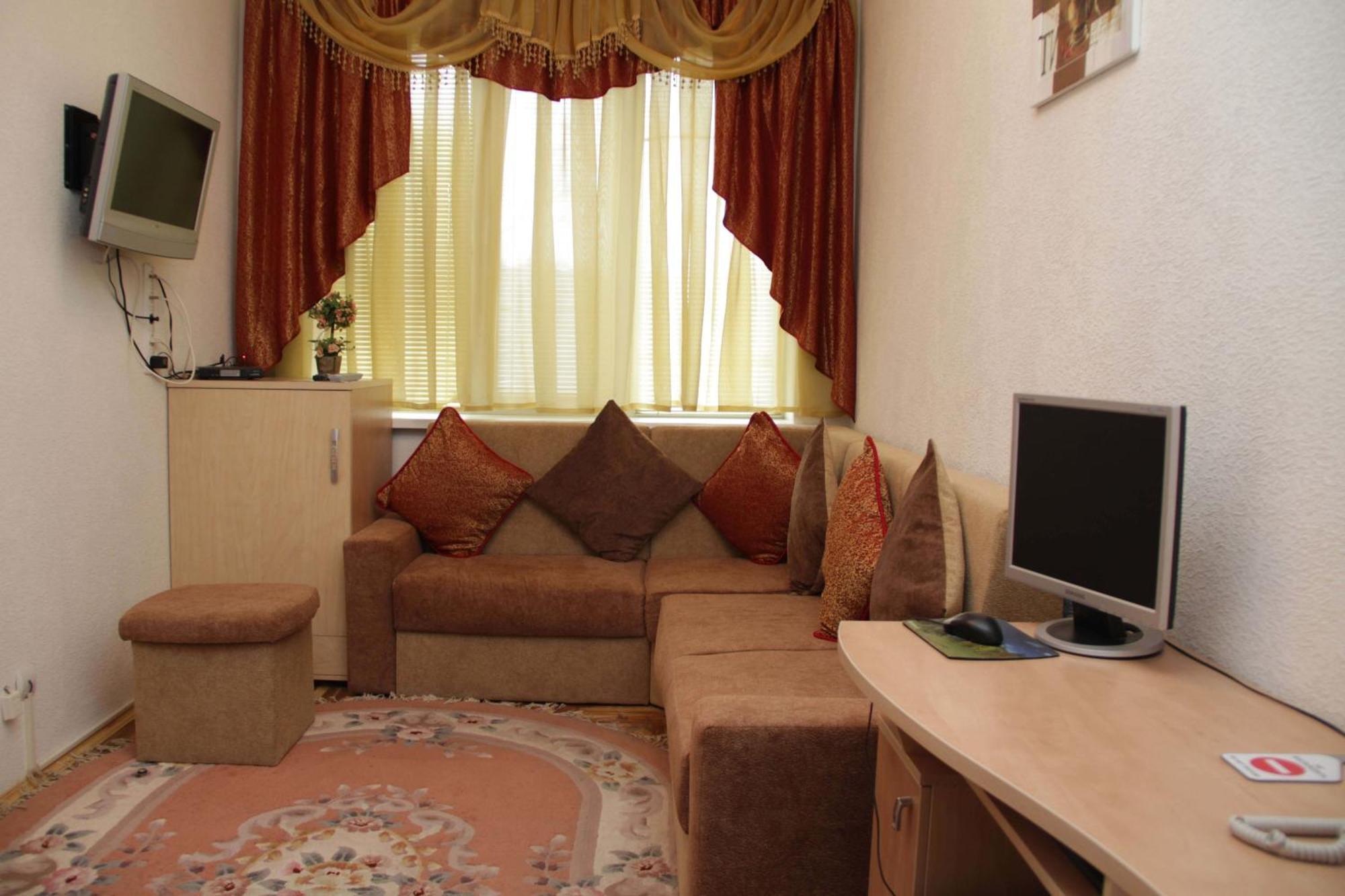Kristina Hotel Zaporizhia Buitenkant foto
